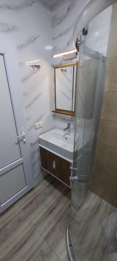 Hostel Gomani Батумі Екстер'єр фото